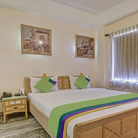 Treebo Komfort Suites, 3 Km From Mysore Palace Exterior foto