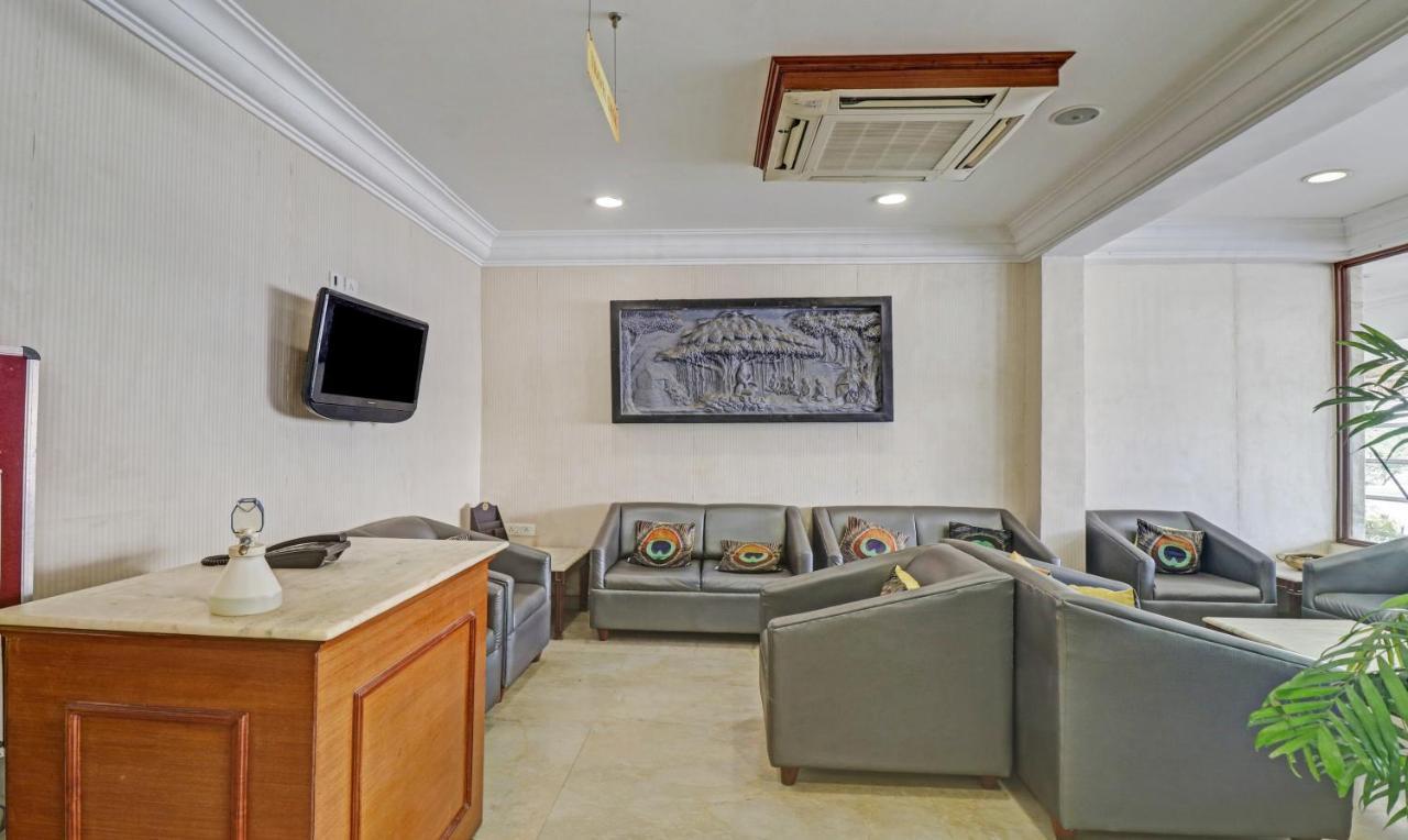 Treebo Komfort Suites, 3 Km From Mysore Palace Exterior foto