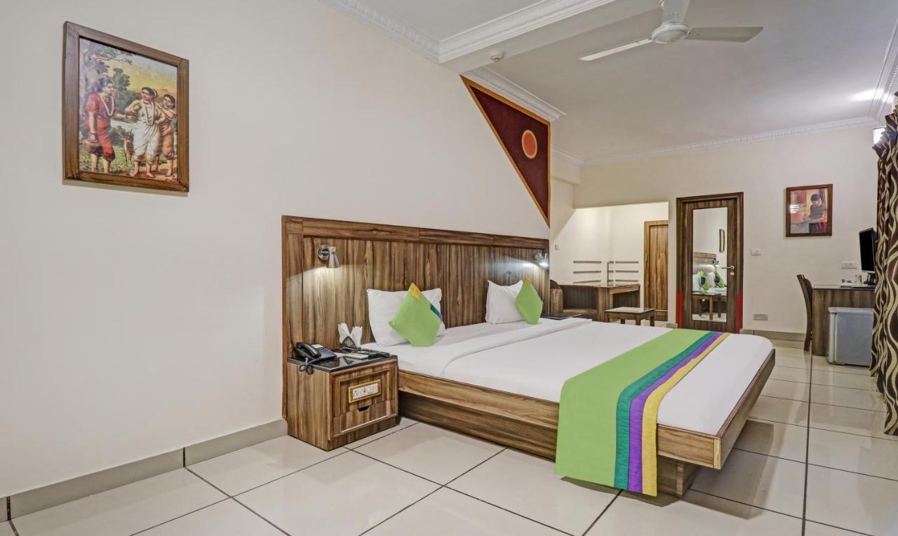 Treebo Komfort Suites, 3 Km From Mysore Palace Exterior foto