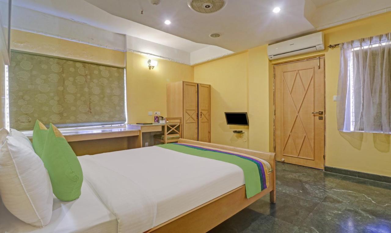 Treebo Komfort Suites, 3 Km From Mysore Palace Exterior foto