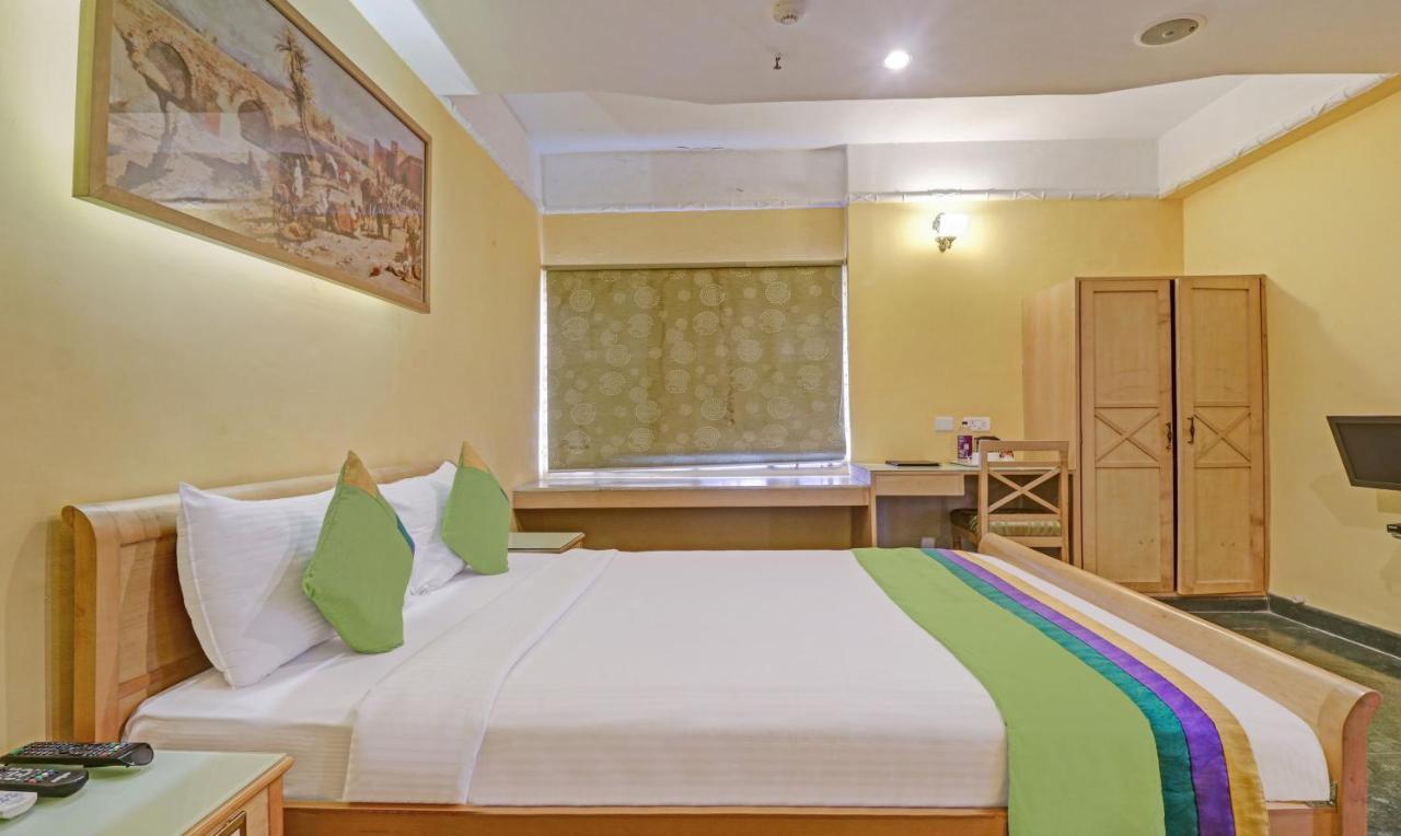 Treebo Komfort Suites, 3 Km From Mysore Palace Exterior foto