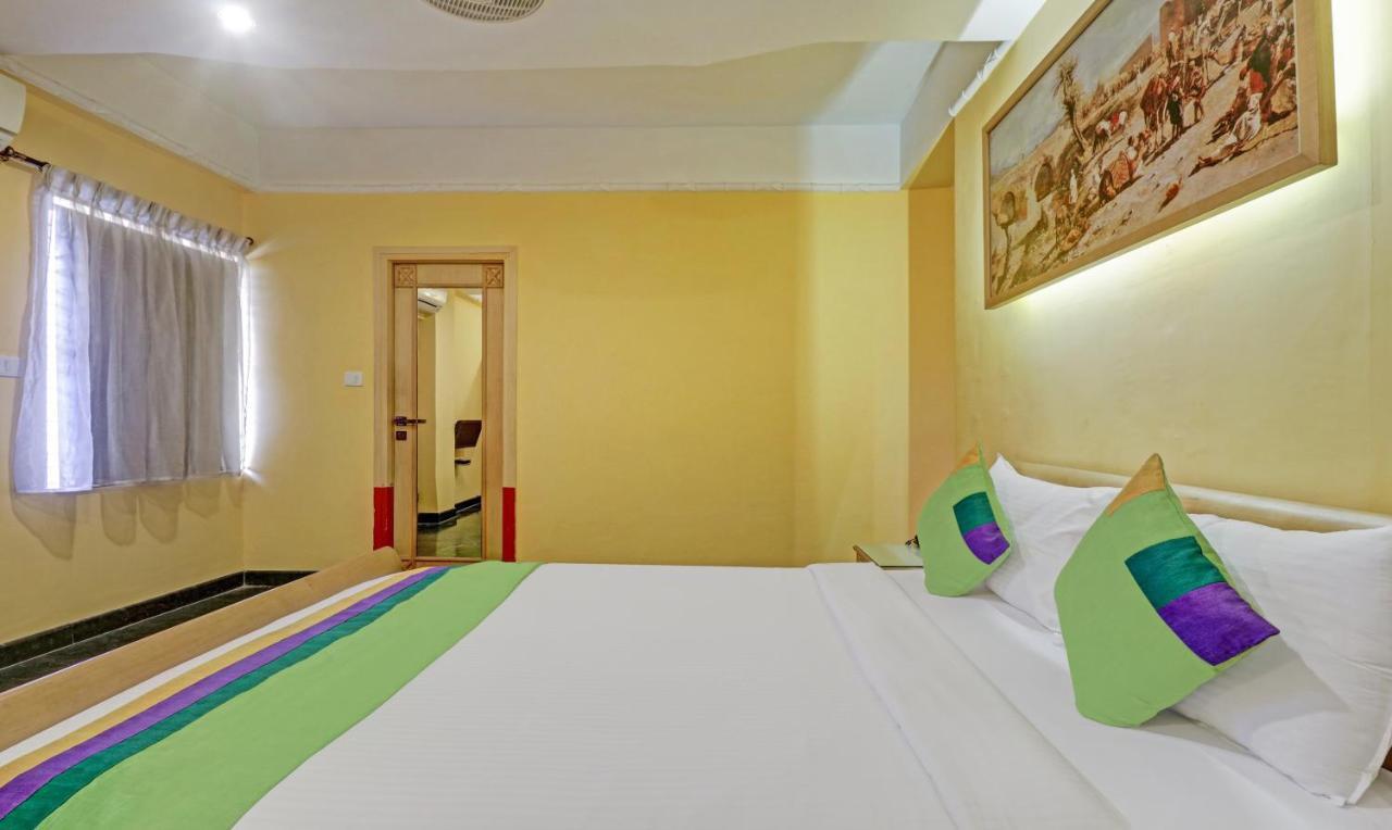 Treebo Komfort Suites, 3 Km From Mysore Palace Exterior foto