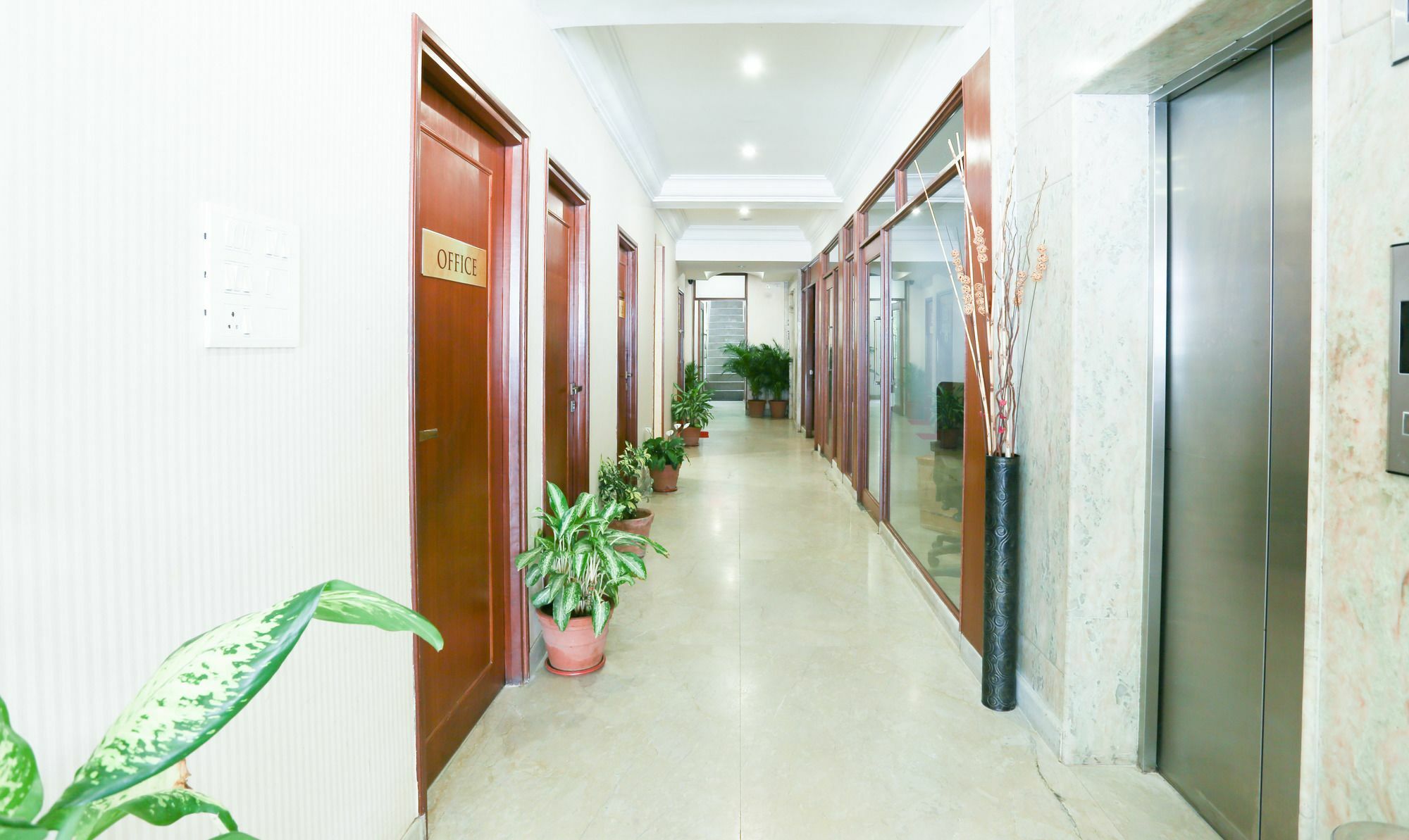 Treebo Komfort Suites, 3 Km From Mysore Palace Exterior foto