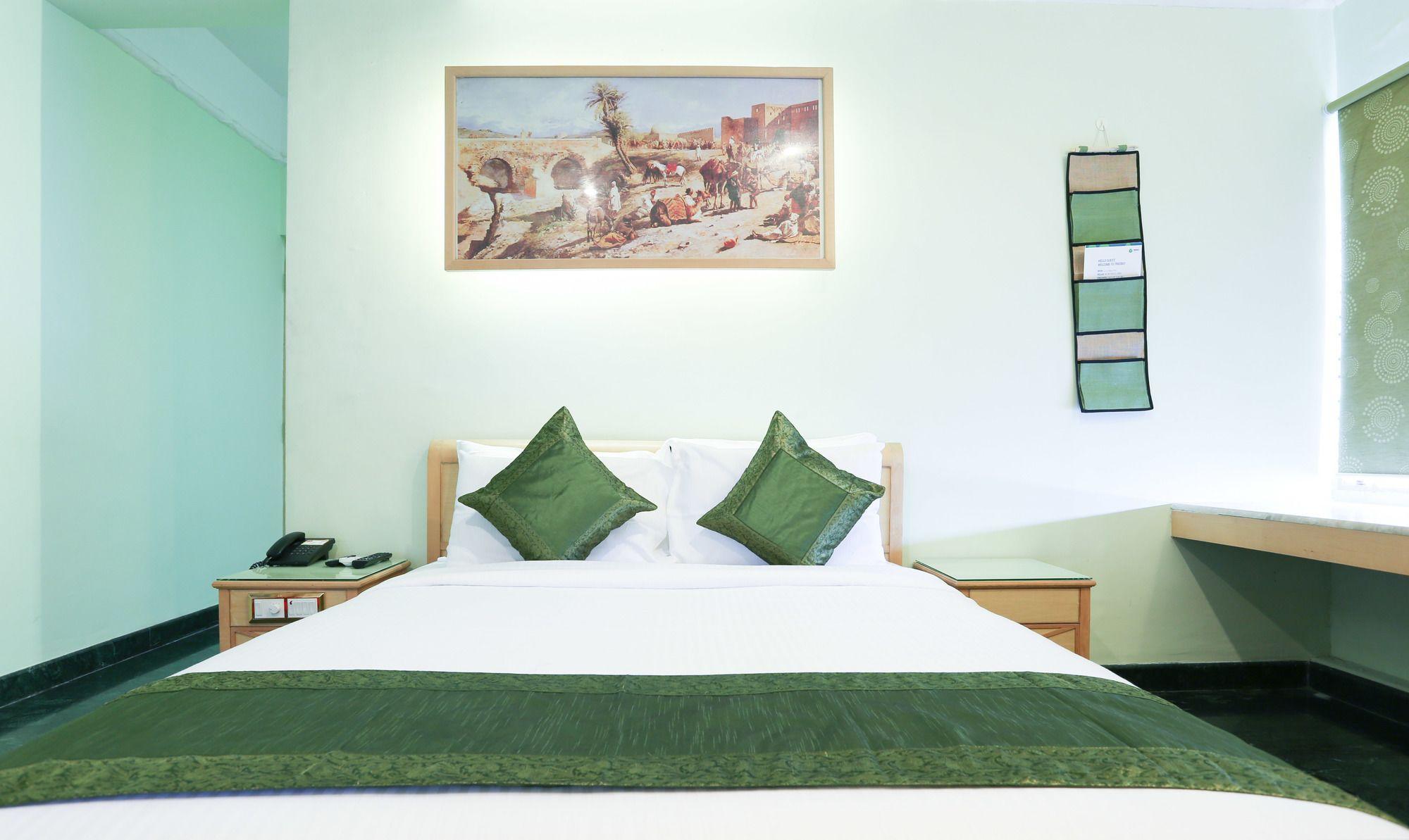 Treebo Komfort Suites, 3 Km From Mysore Palace Exterior foto